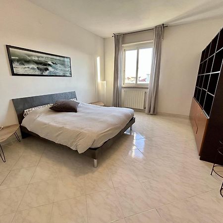 Lmhouse Apartment Arma di Taggia Luaran gambar