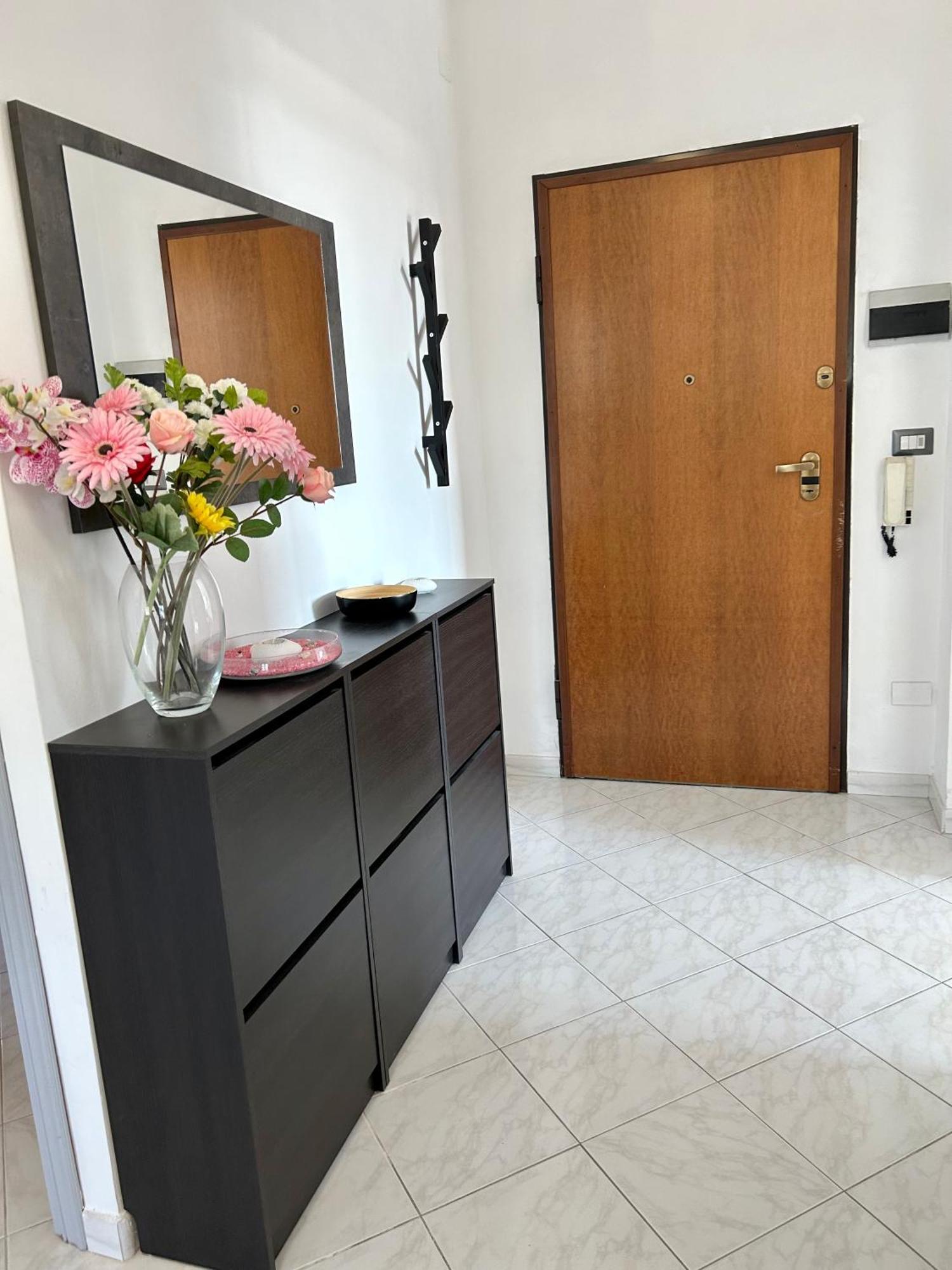 Lmhouse Apartment Arma di Taggia Luaran gambar